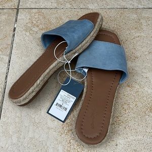 Universal Thread Blue Sandals